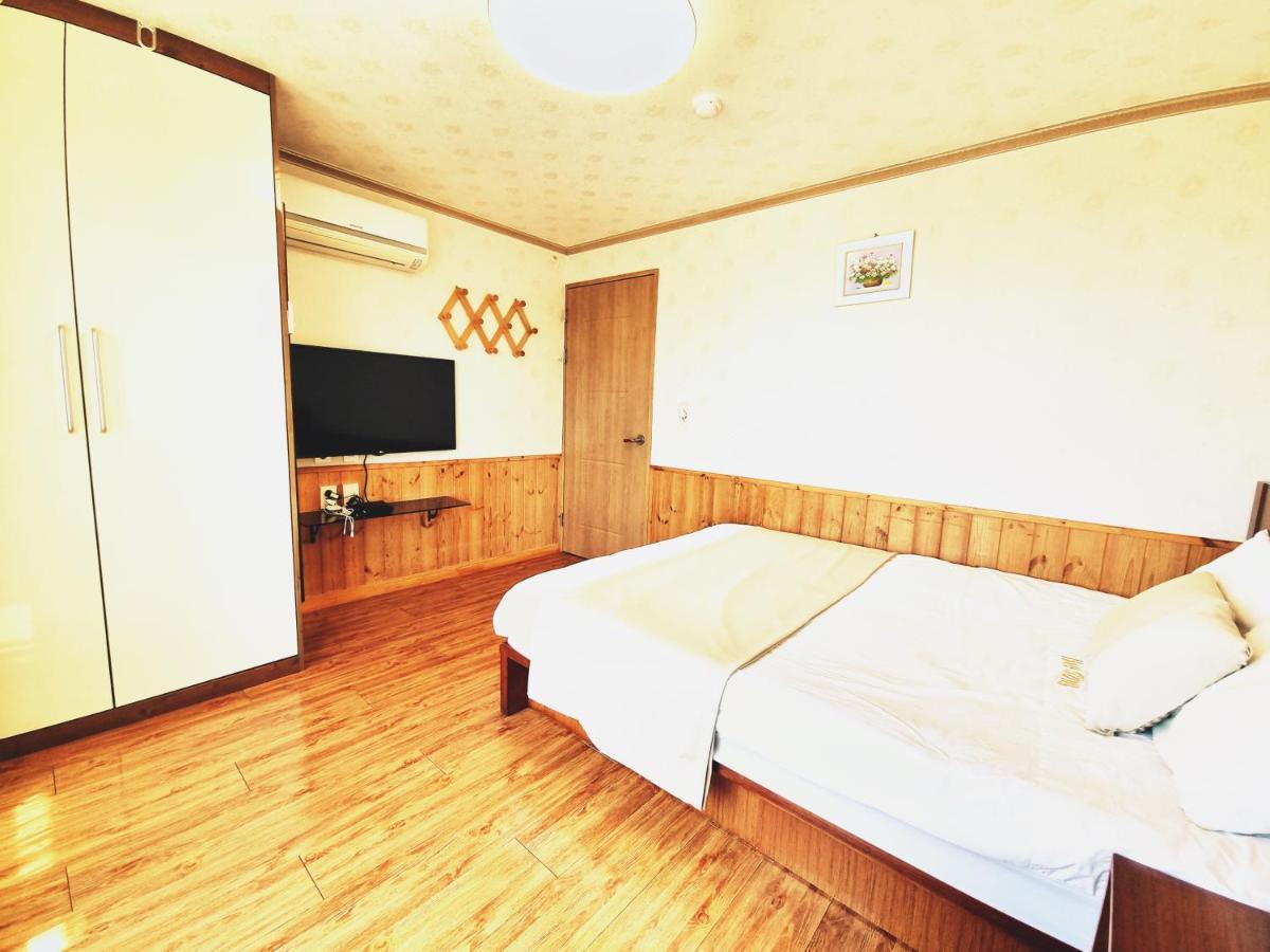 Jungmun Haesung Parktel Villa Seogwipo Eksteriør bilde